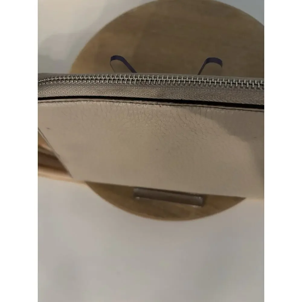 Michael Kors Jet Set Pebbled Leather Zip Around Wristlet Wallet Beige Taupe EUC